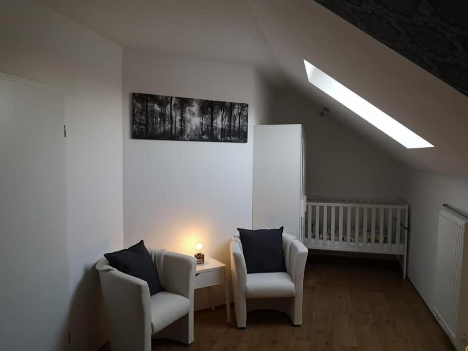 Haus Am Hang; Ferienwohnung Fernblick Stolberg  Bagian luar foto