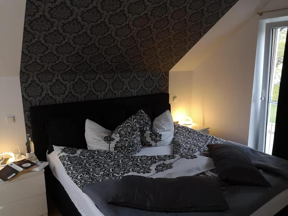 Haus Am Hang; Ferienwohnung Fernblick Stolberg  Bagian luar foto