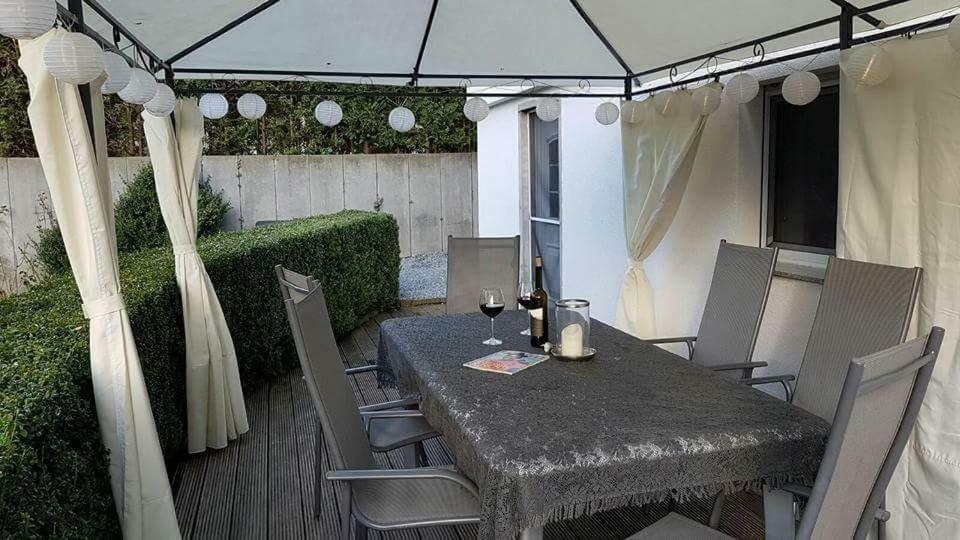 Haus Am Hang; Ferienwohnung Fernblick Stolberg  Bagian luar foto